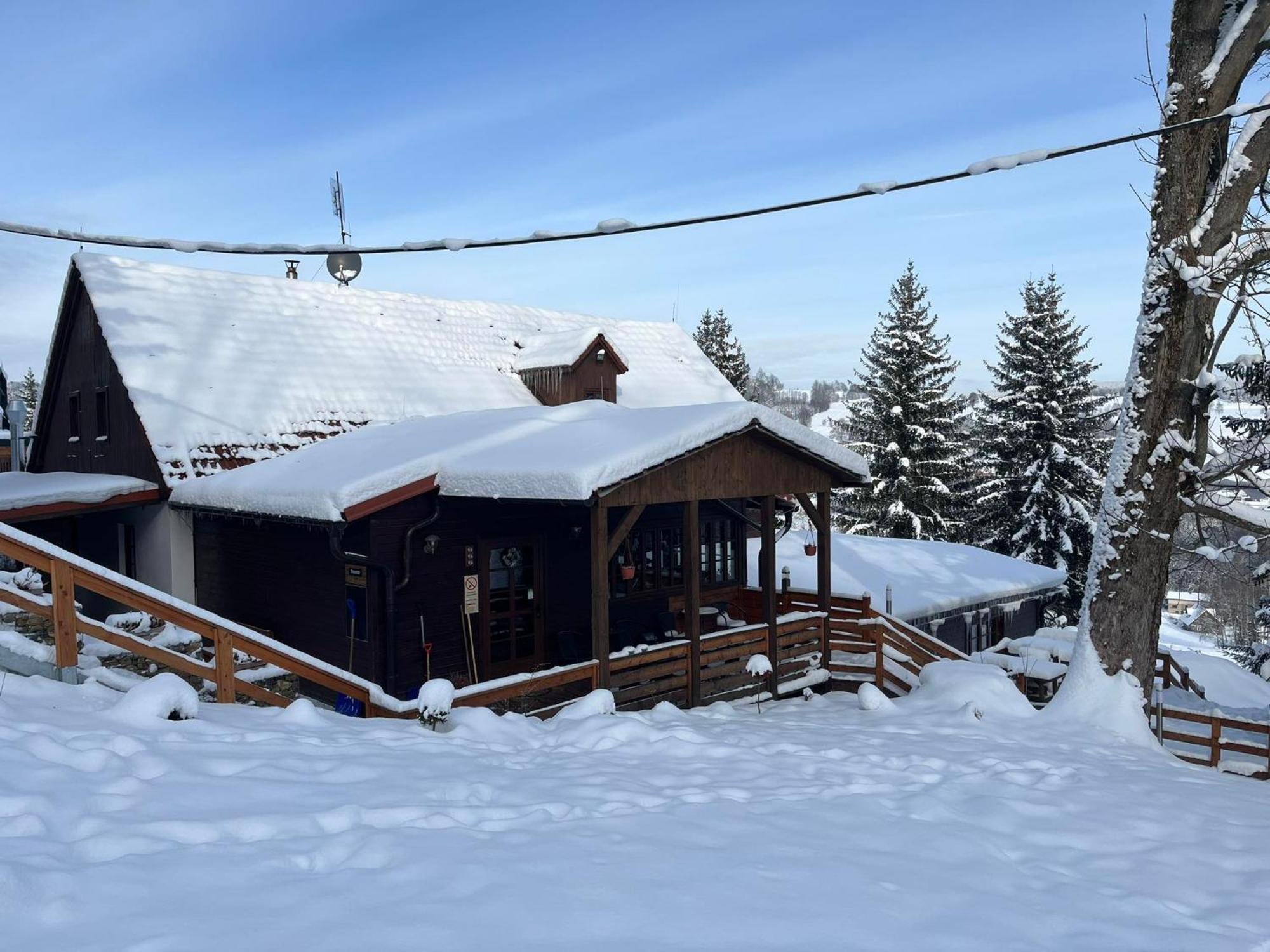 PENZION HARRY na sjezdovce KRKONOŠE Vysoké nad Jizerou Exteriér fotografie